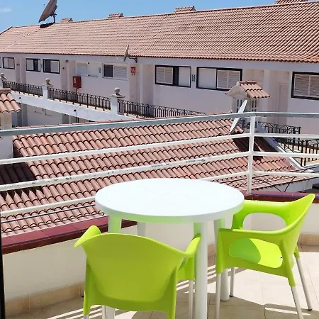 Cozy And Confortable Flat Into Quit Area Los Cristianos (Tenerife)